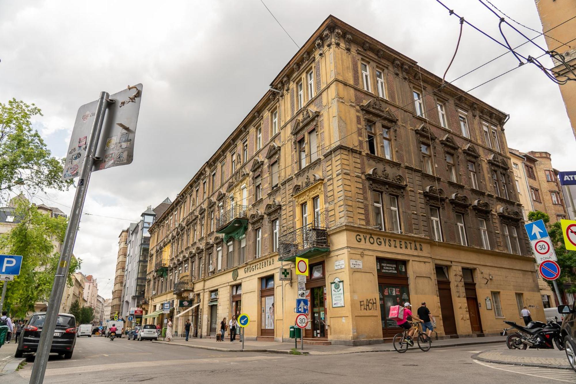 Glam Downtown Apartments Boedapest Buitenkant foto